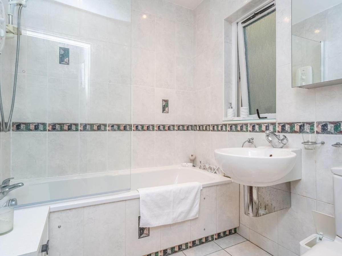 Ferienwohnung Pass The Keys Stunning Flat With Sea View And Parking EDI Exterior foto